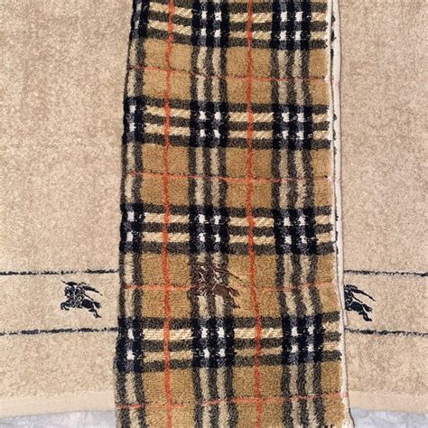 burberry hand towel